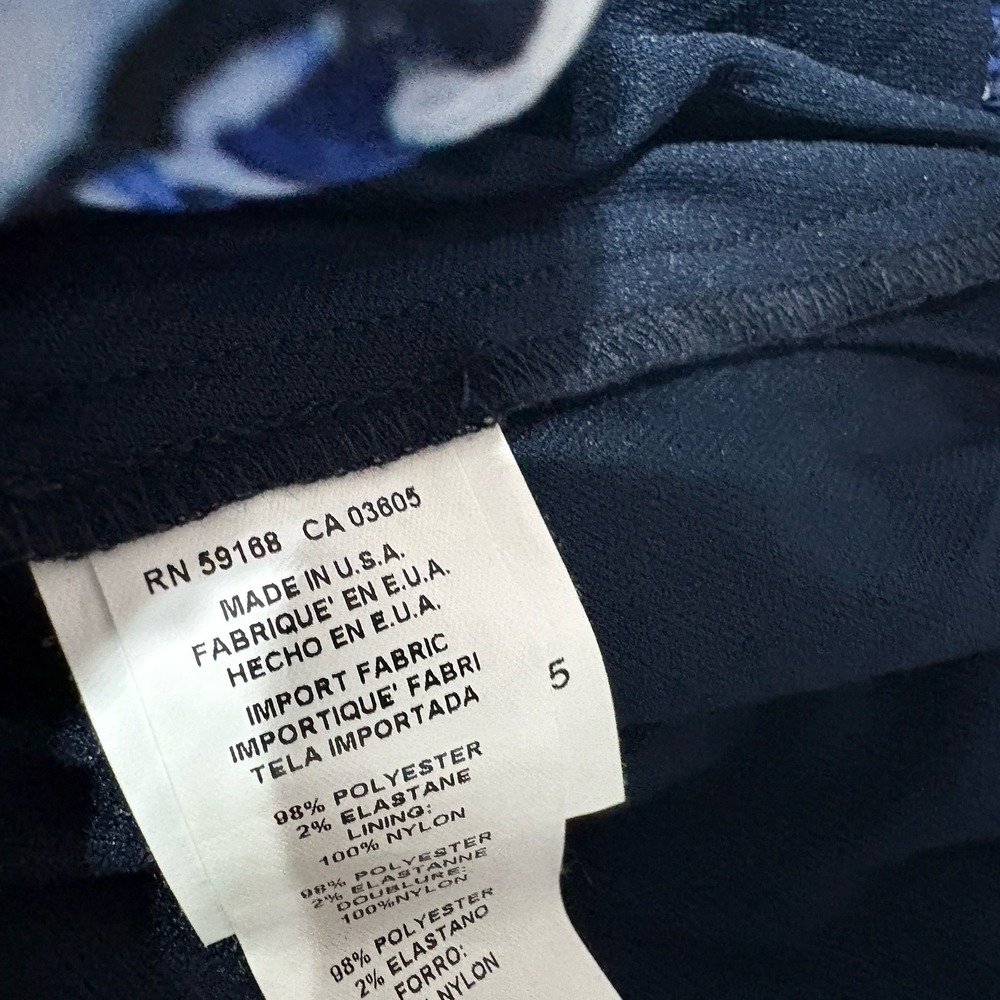 Karen Kane Blouse Womens 1X Blue Black Floral Bubble Hem V Neck Crinkle Texture - Picture 9 of 9